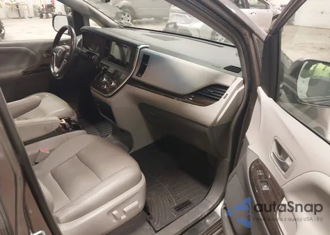 2015 Toyota Sienna Xle 7 Passenger z USA, uszkodzony, nr VIN 5TDDK3DC5FS106497